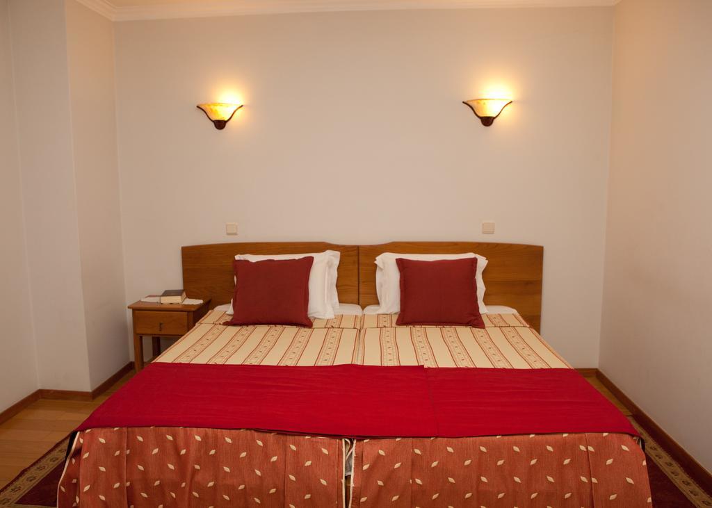 Hotel Solar S.Bento Santo Tirso Exterior foto
